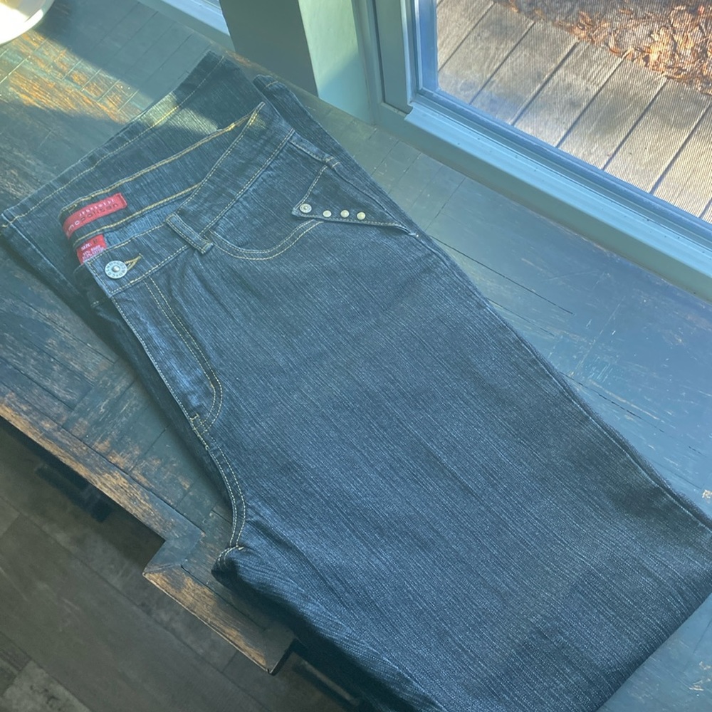 Embellished women’s blue jeans
